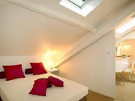 Grimaux Apartment *
